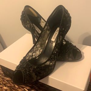 Lace and Beaded Open-toed Dress Pumps